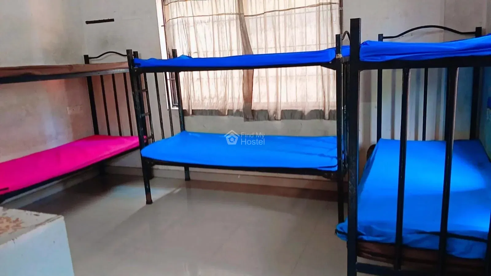 E MARKS GENTS HOSTEL 1 in Palarivattom, Ernakulam — photo 3