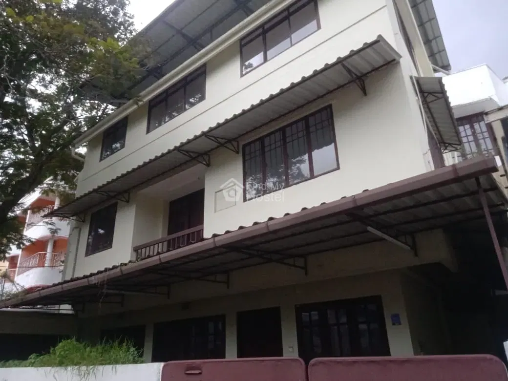 Orange Gents Hostel in Kacheripady, Ernakulam — main photo