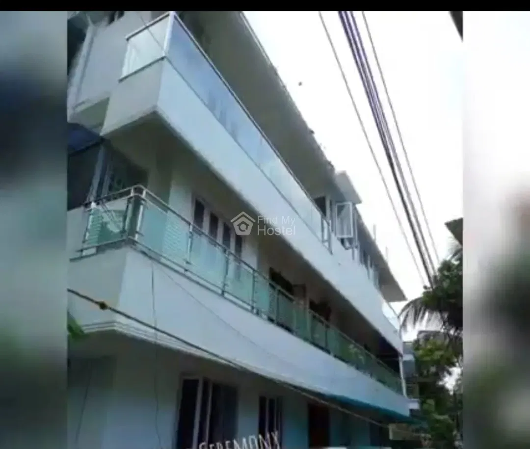 The Ostello ladies hostel in Palarivattom, Ernakulam — main photo