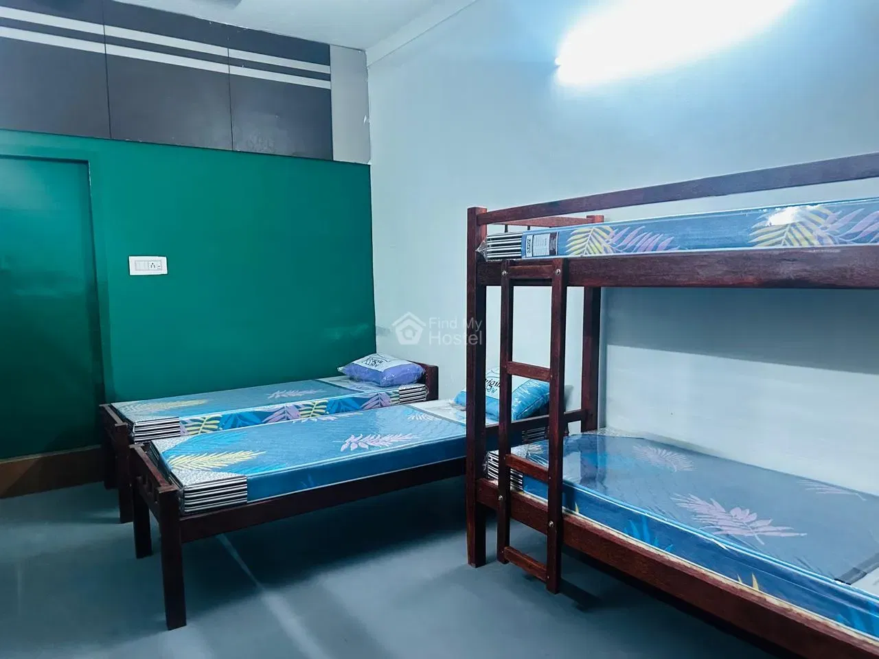 ROYAL LADIES HOSTEL in Kadavanthra, Ernakulam — photo 3