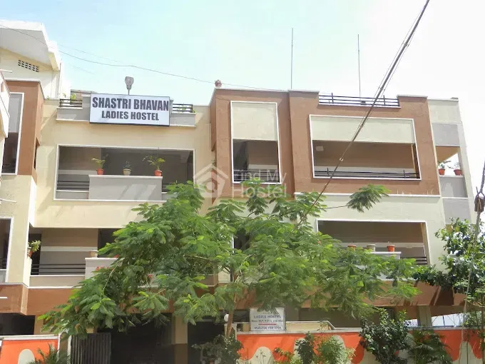 Shastri Bhavan Ladies Hostel in Saravanampatti, Coimbatore — main photo