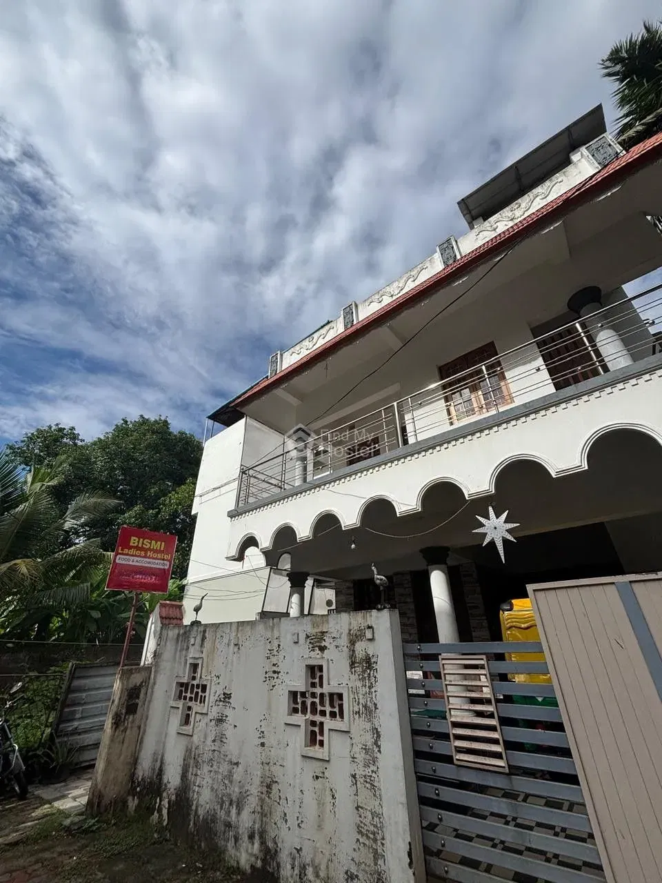 Bismi Ladies Hostel in Palarivattom, Ernakulam — main photo