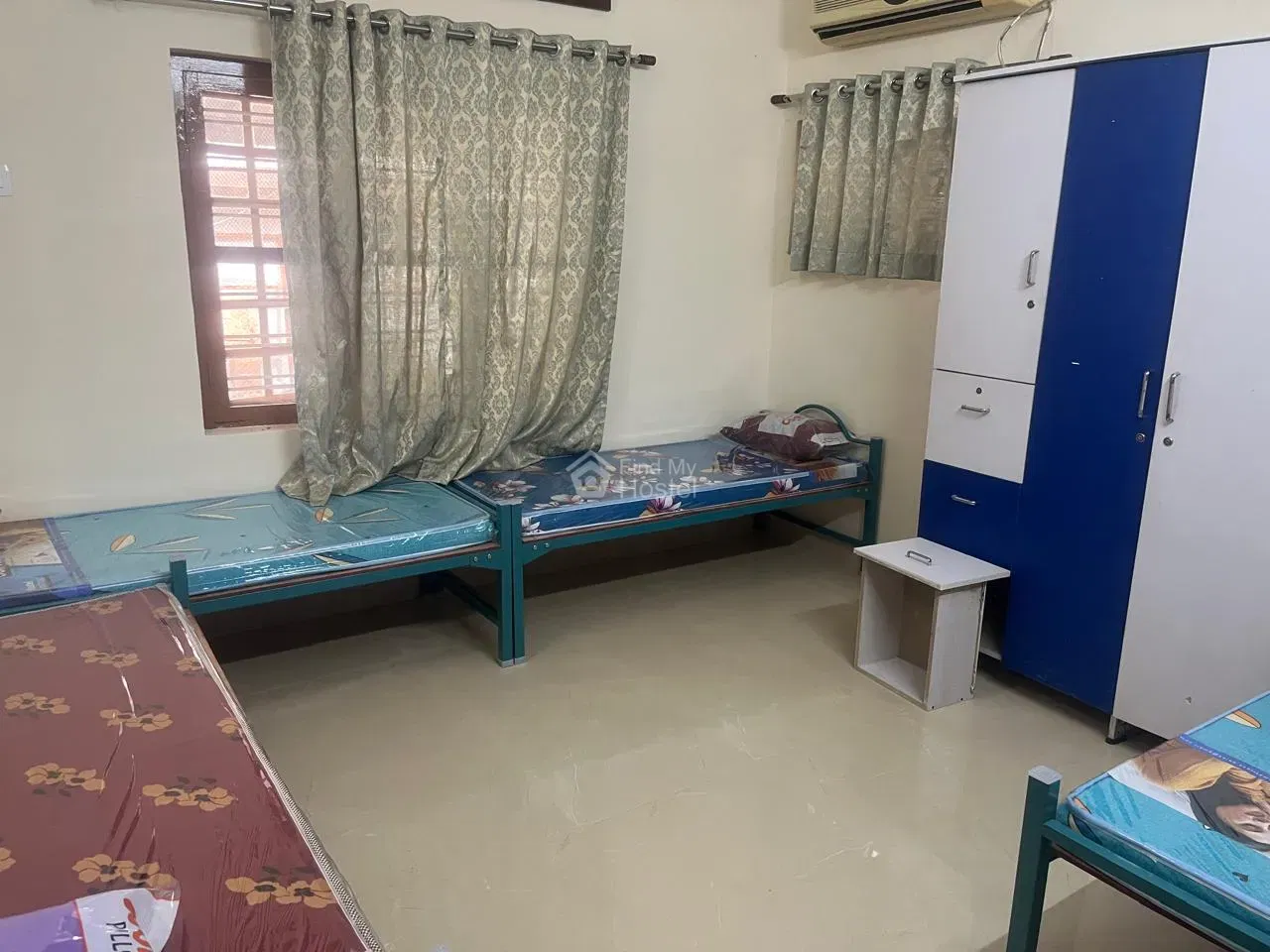 Saros Ladies Hostel 2 in Kaloor, Ernakulam — photo 5