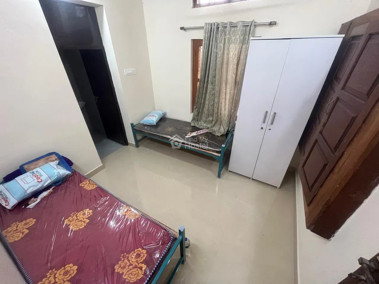Saros Ladies Hostel 2 in Kaloor, Ernakulam — main photo