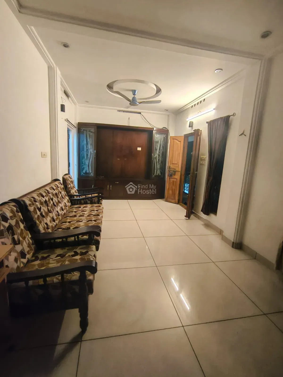 The Ostello ladies hostel in Palarivattom, Ernakulam — photo 2