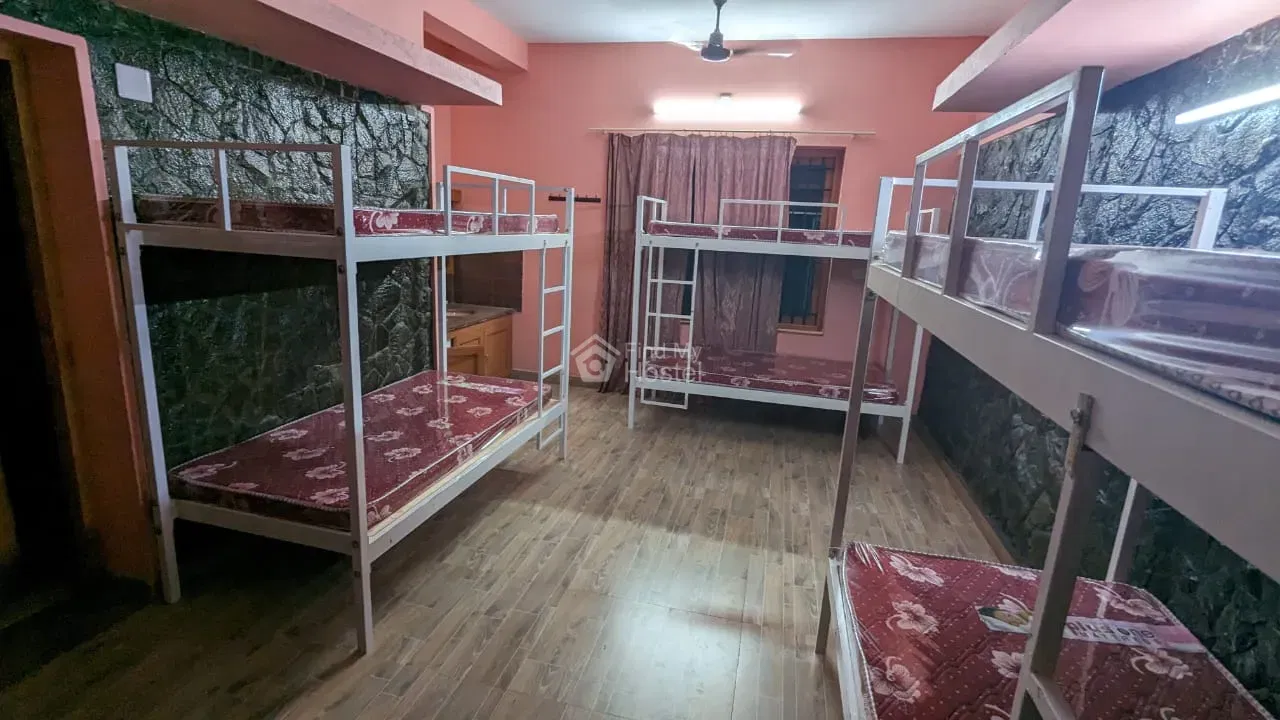 Olive Girls Hostel in Kadavanthra, Ernakulam — photo 4