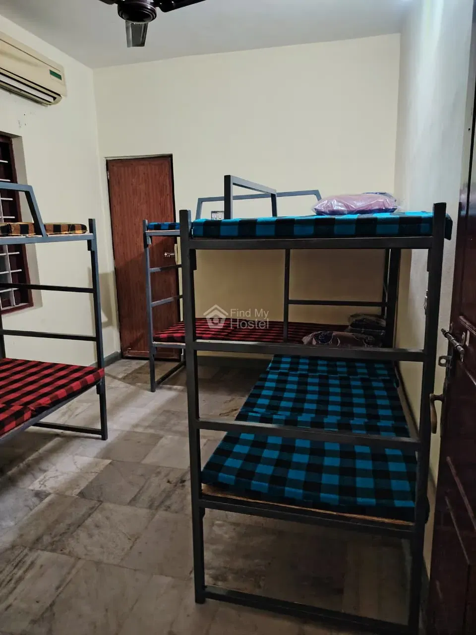SHARAF GENTS HOSTEL in Edappally, Ernakulam — photo 5