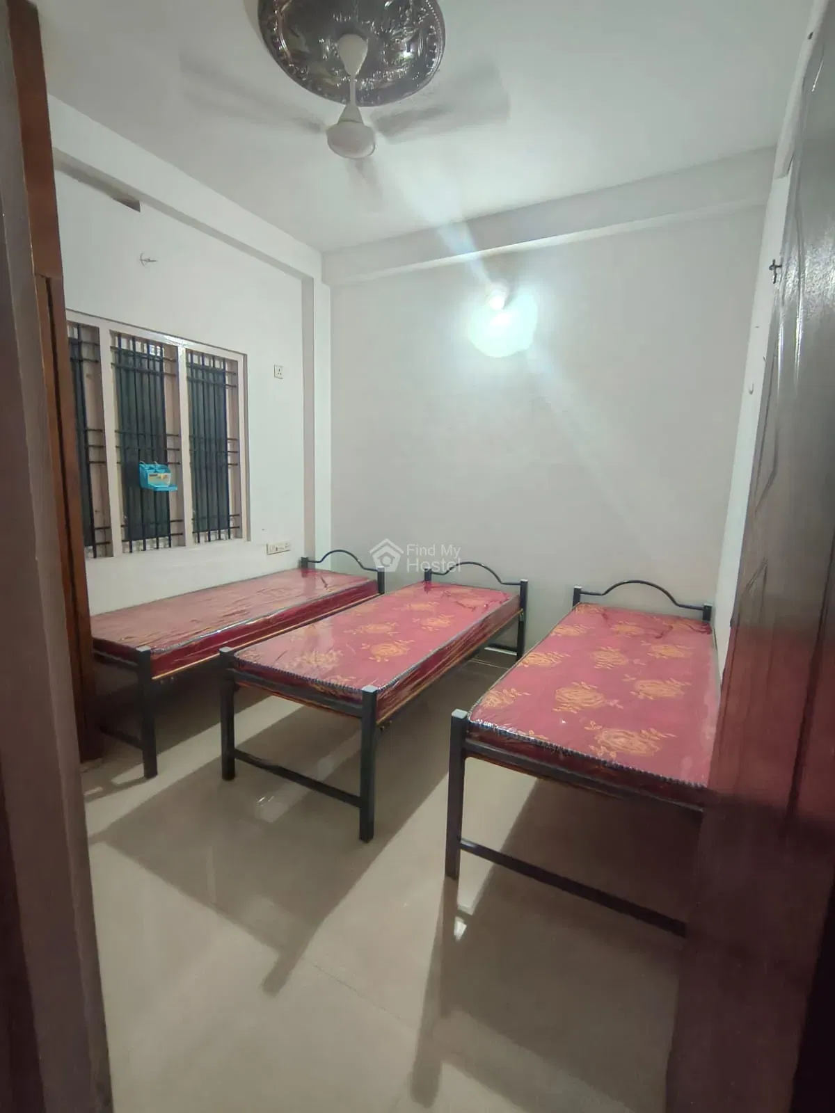 The Ostello ladies hostel in Palarivattom, Ernakulam — photo 7