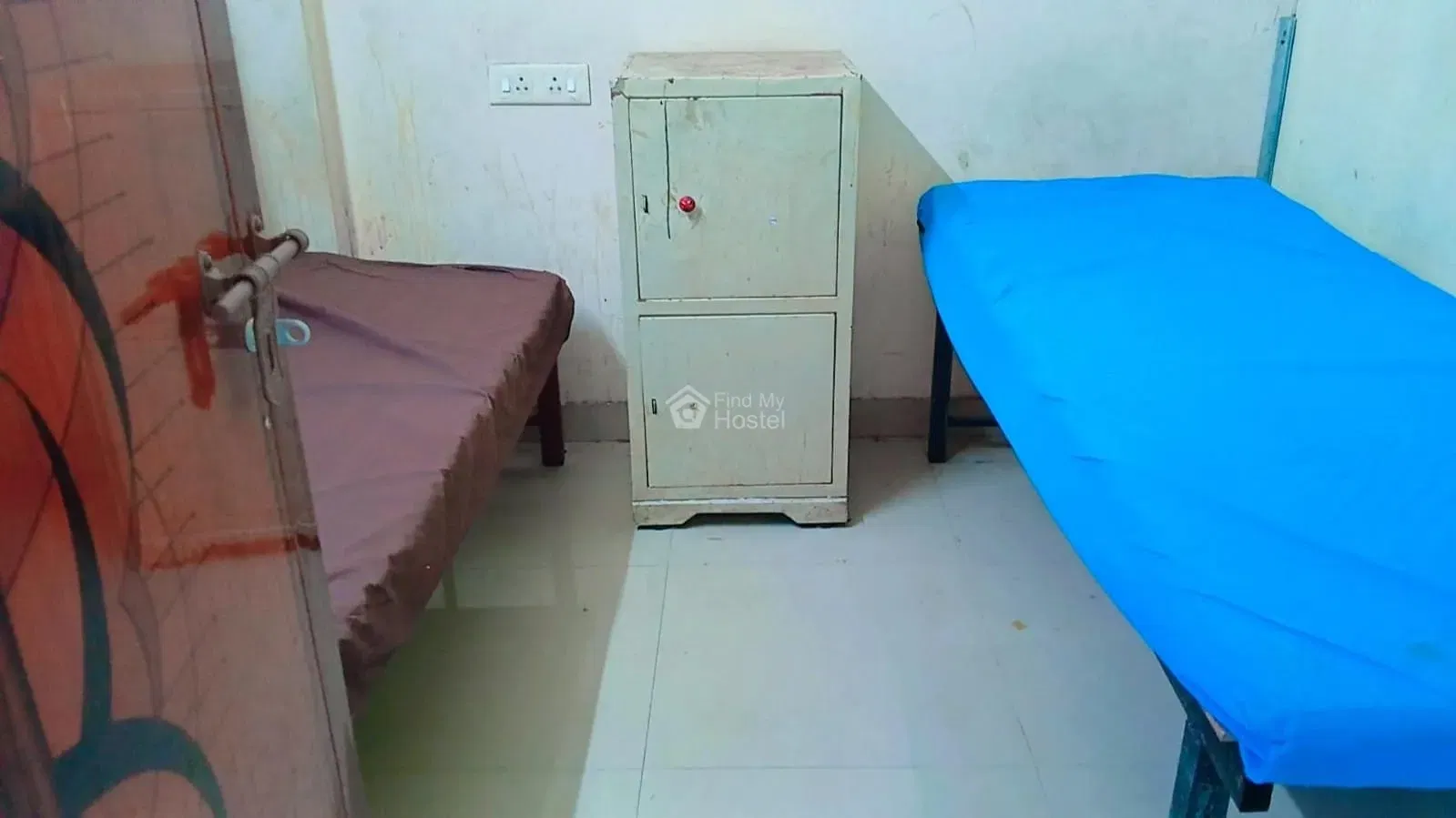 E MARKS GENTS HOSTEL 1 in Palarivattom, Ernakulam — photo 4