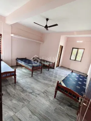 LA CASA EXECUTIVE MEN'S LIVING in Kakkanad, Ernakulam — photo 4